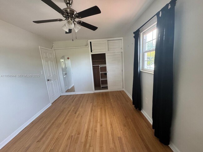 Building Photo - 141 NW 72nd Way