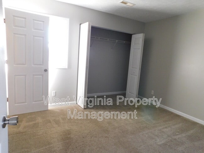 Building Photo - 3648 Davis Stuart Rd