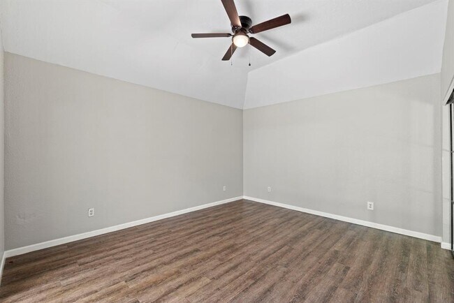 Building Photo - 5414 Village Springs Dr