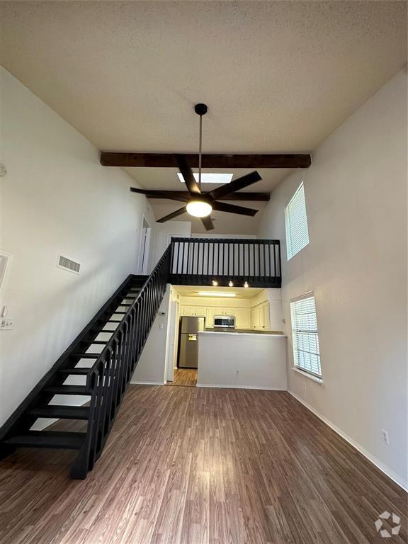 Building Photo - 200 Pecan Dr