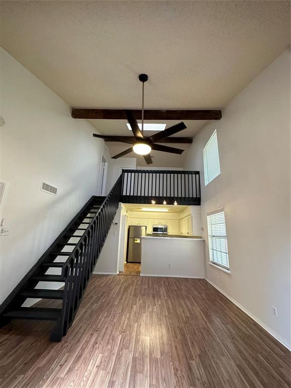Primary Photo - 200 Pecan Dr