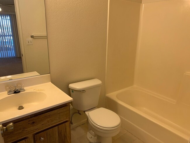 Building Photo - 3095 Shoshone Pl
