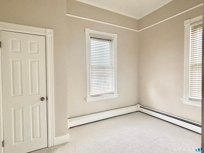 Building Photo - 41 Saugatuck Ave