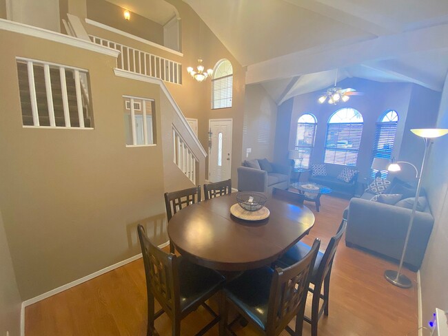 Building Photo - East El Paso 3 bed Refrig A/C w/Loft!