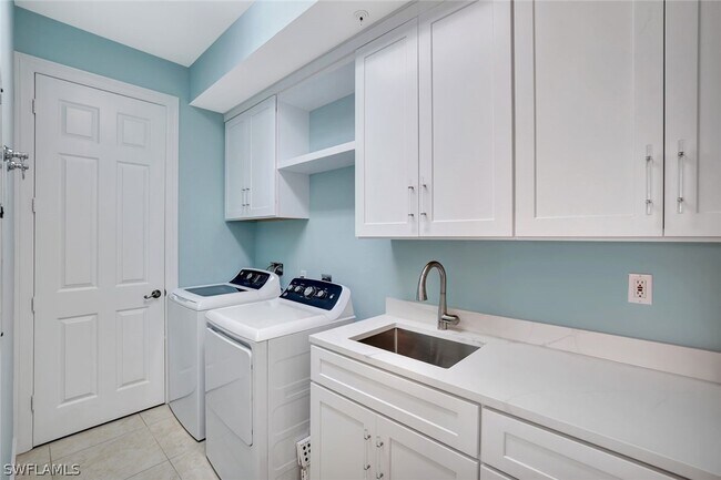 Building Photo - 400 Flagship Dr