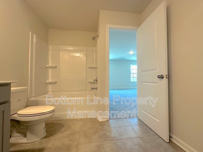 Building Photo - 4475 Potters Wheel Dr