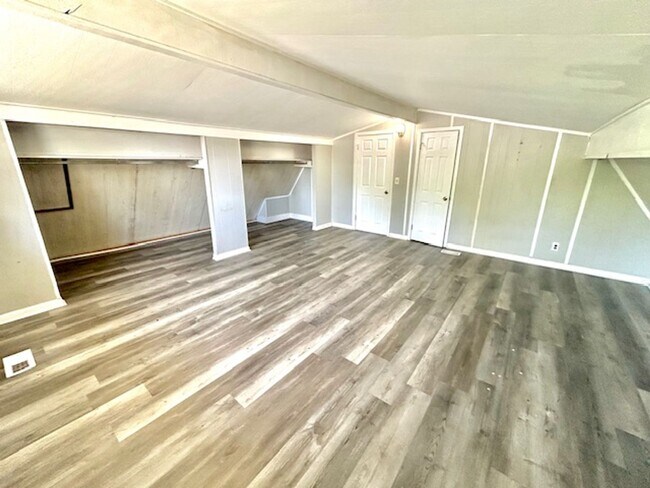 Building Photo - 4216 Chalet Cir NW