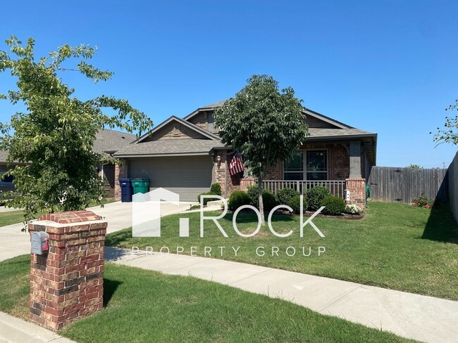 Building Photo - Beautiful 3 Bedroom Home with a Study in W...