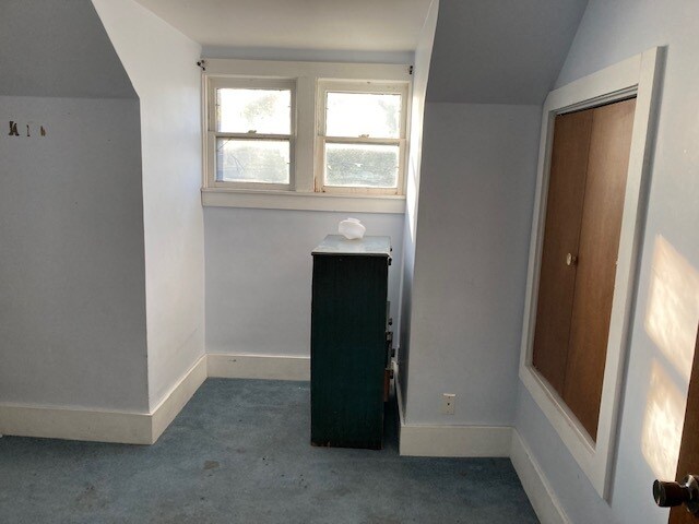 Building Photo - 322 W 4th St