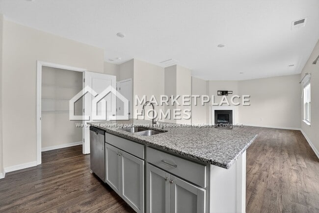 Building Photo - 12318 Hatmaker Ln