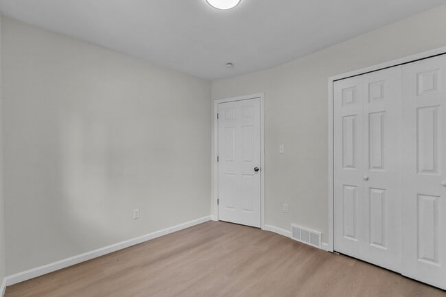 Building Photo - 20540 Colman St
