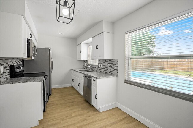 Building Photo - 4138 Westgate Rd