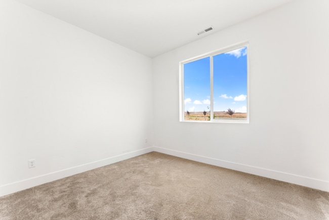 Building Photo - Modern Living in the Heart of Southeast Boise