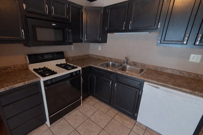 Building Photo - Kestral Boulevard