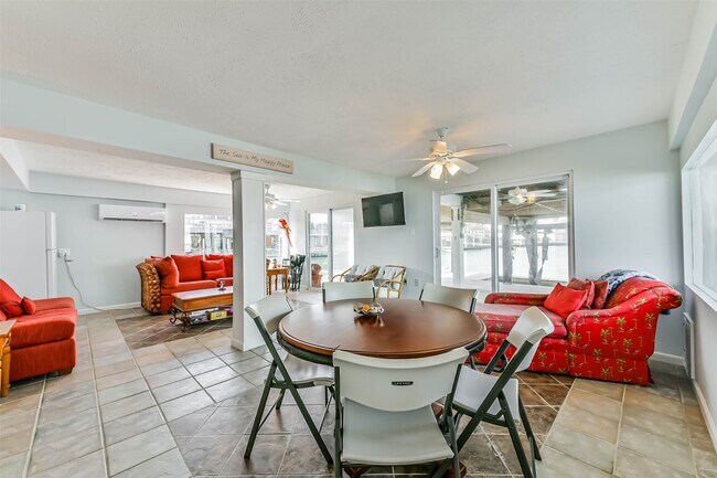 Building Photo - 16542 E Bayside Way