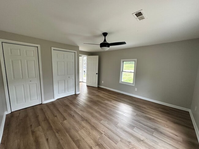 Building Photo - 2-Bedroom 1-Bathroom House