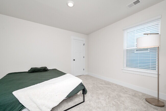 Building Photo - Stylish 3BR/2.5BA Craftsman Home with Loft...