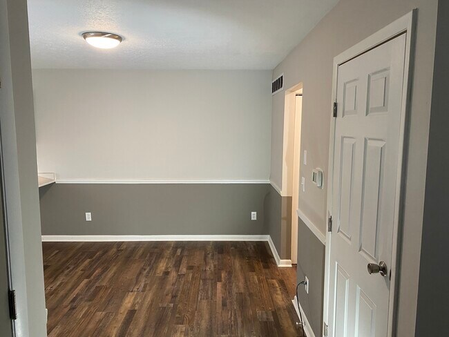 Dining Room - 8555 Island Pines Dr