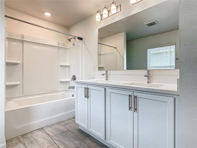 Building Photo - 260 Summerlin Loop