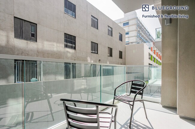 Building Photo - 3838 Dunn Dr