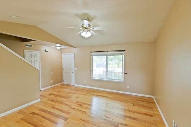 Building Photo - Home In the Landings