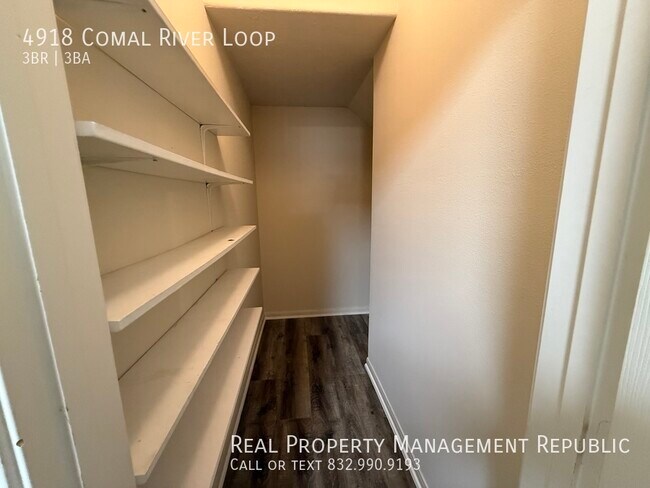 Building Photo - 4918 Comal River Loop
