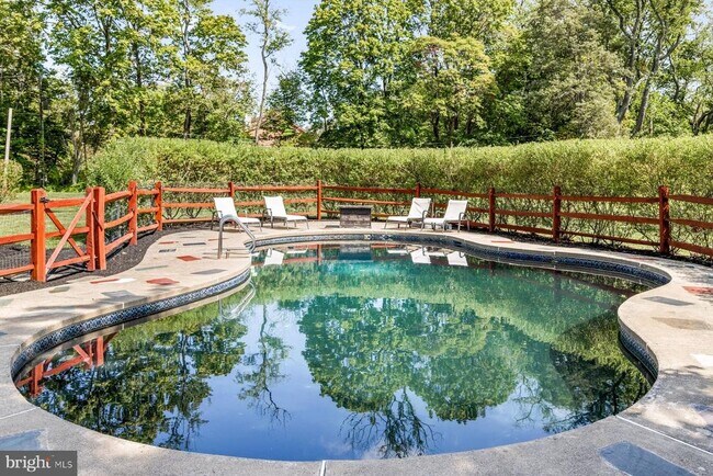 Building Photo - 4981 New Rd