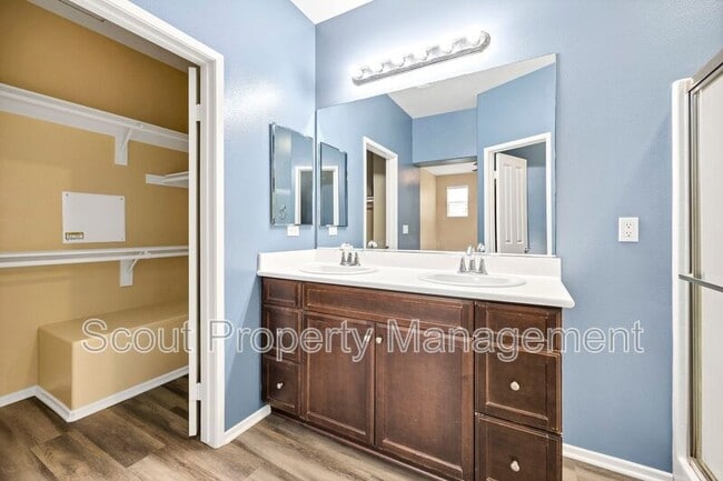 Building Photo - 35804 Alpental Ln