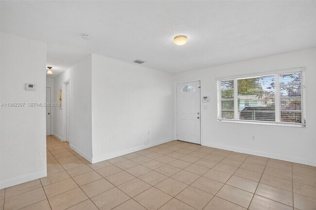 Building Photo - 10325 SW 149th St