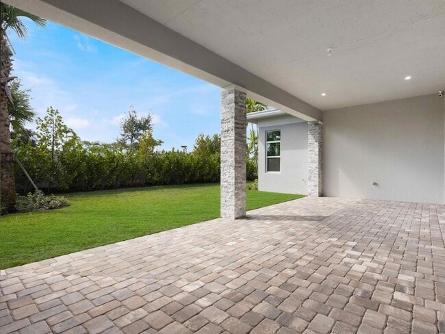 Building Photo - 9124 Coral Isles Cir