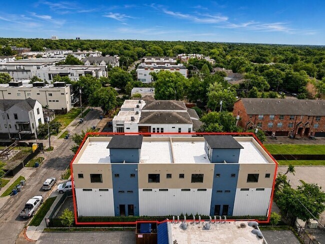 Building Photo - 1311 Madrigal Parkway