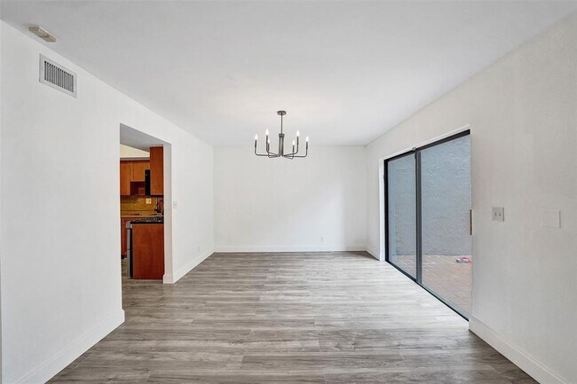 Building Photo - 103 Heatherbrook Way