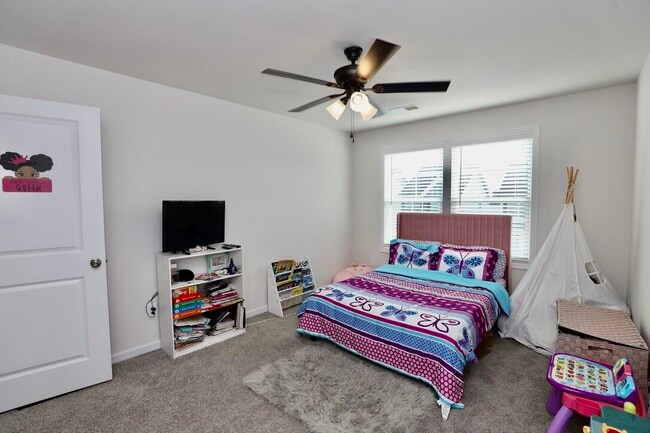 Building Photo - 1049 Crescent Moon Lp