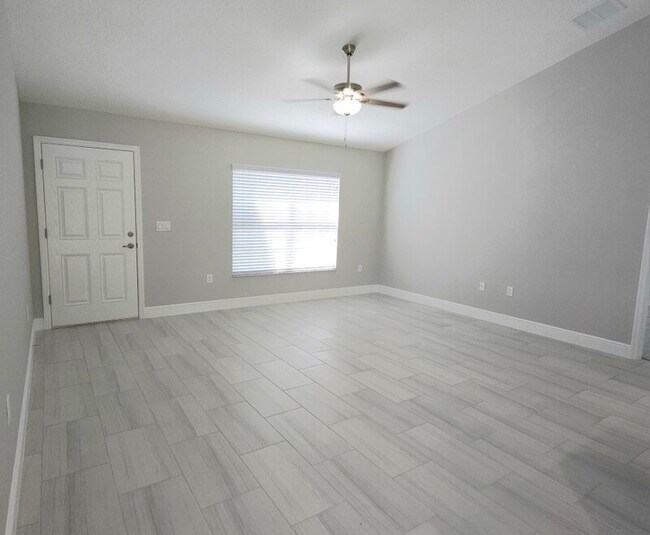 Building Photo - 7808 N Keystone Dr