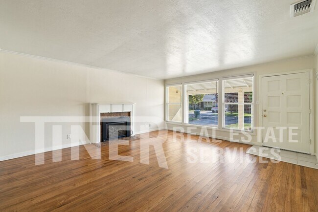 Building Photo - 2511 Cathay Wy