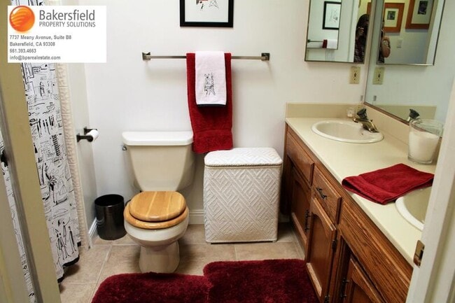 Building Photo - 7213 Copper Creek Way