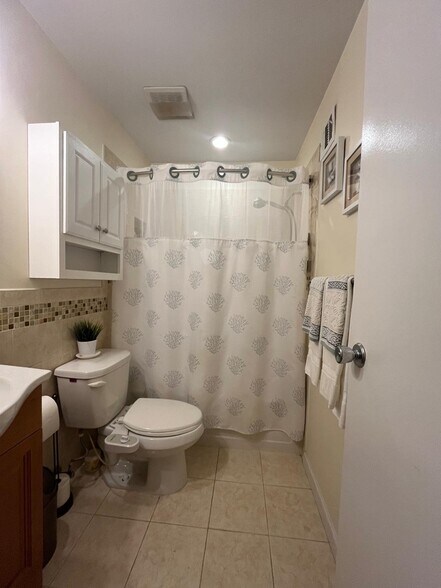 Building Photo - 4520 Conwell Dr