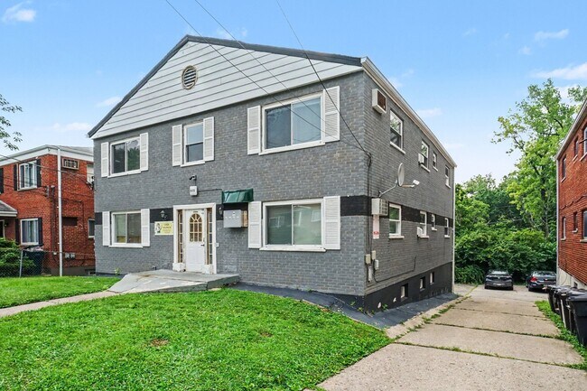 Building Photo - 3635 Northdale Pl