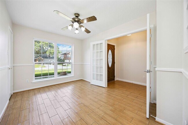 Building Photo - 8707 Orchard Ln