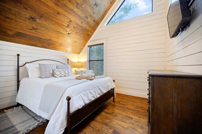 Building Photo - 295 Apple Rdg Ln