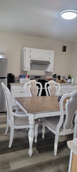 Building Photo - 282 Allen St