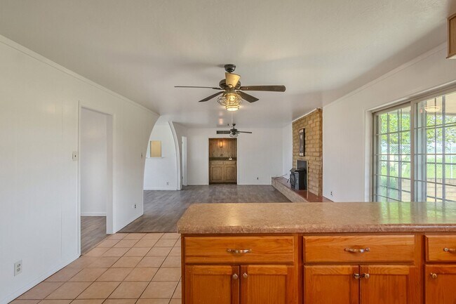 Building Photo - 3025 W Ohara Rd