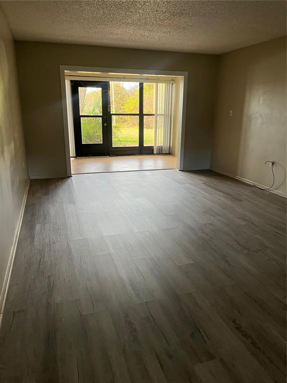 Building Photo - 4300 Baywood Blvd