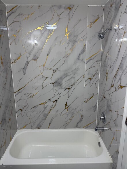 Building Photo - 14 12th Ave