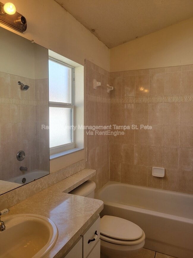 Building Photo - 1314 Avonwood Ct