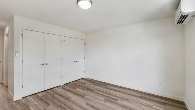 Building Photo - Modern Mount Baker Living with EV Parking