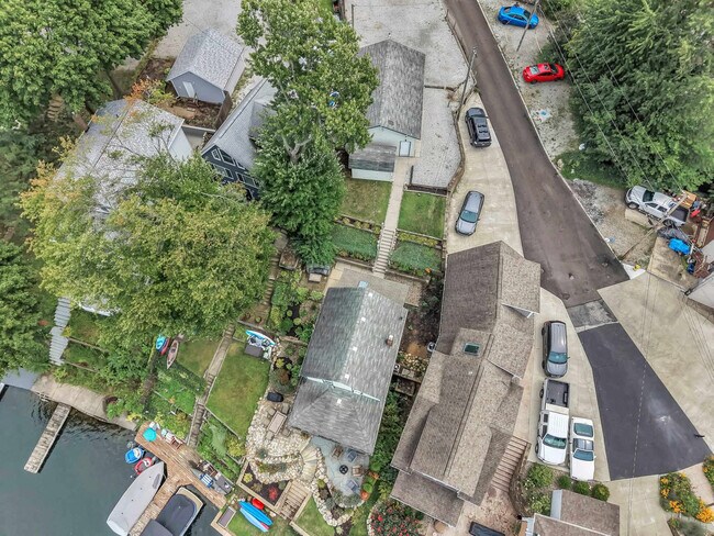 Building Photo - 3576 Portage Point Blvd