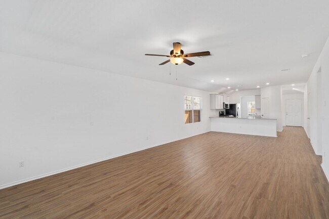 Building Photo - 290 Madrid