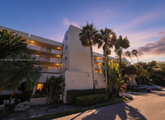 Building Photo - 2900 NW 42nd Ave