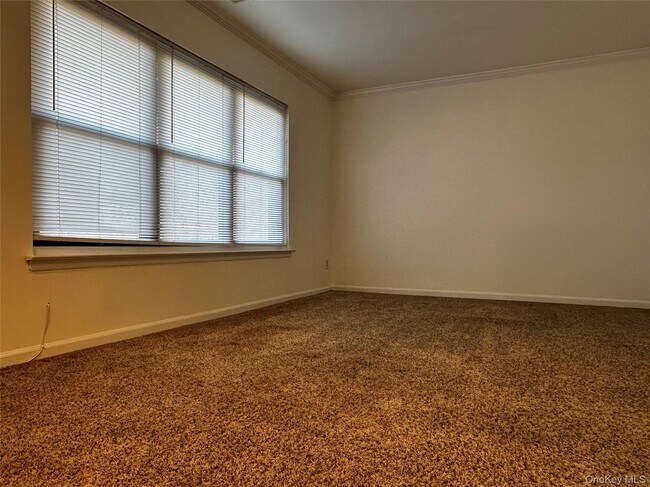 Building Photo - 79 Bailey Ct